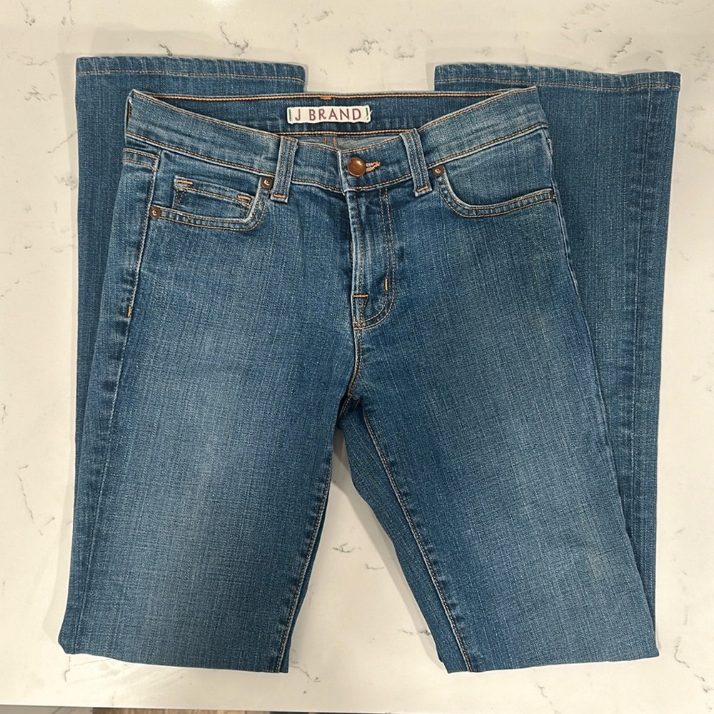 J Brand Jeans - Boot Cut Size 26